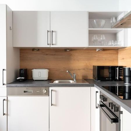 1Br Excellence, Fast To Centre By Hm Apartment Wina Bagian luar foto