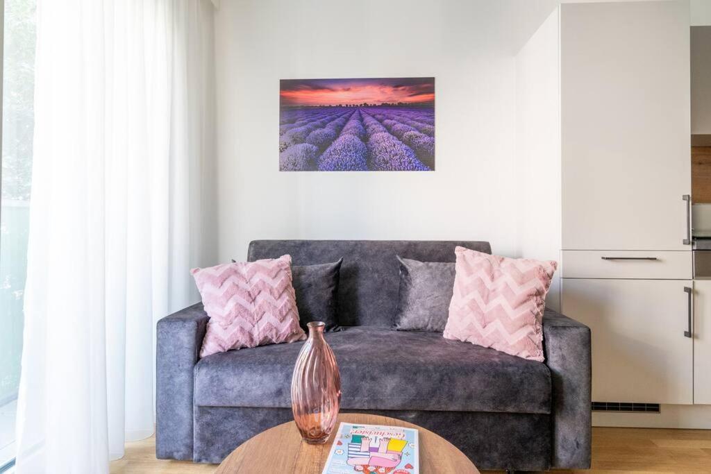 1Br Excellence, Fast To Centre By Hm Apartment Wina Bagian luar foto